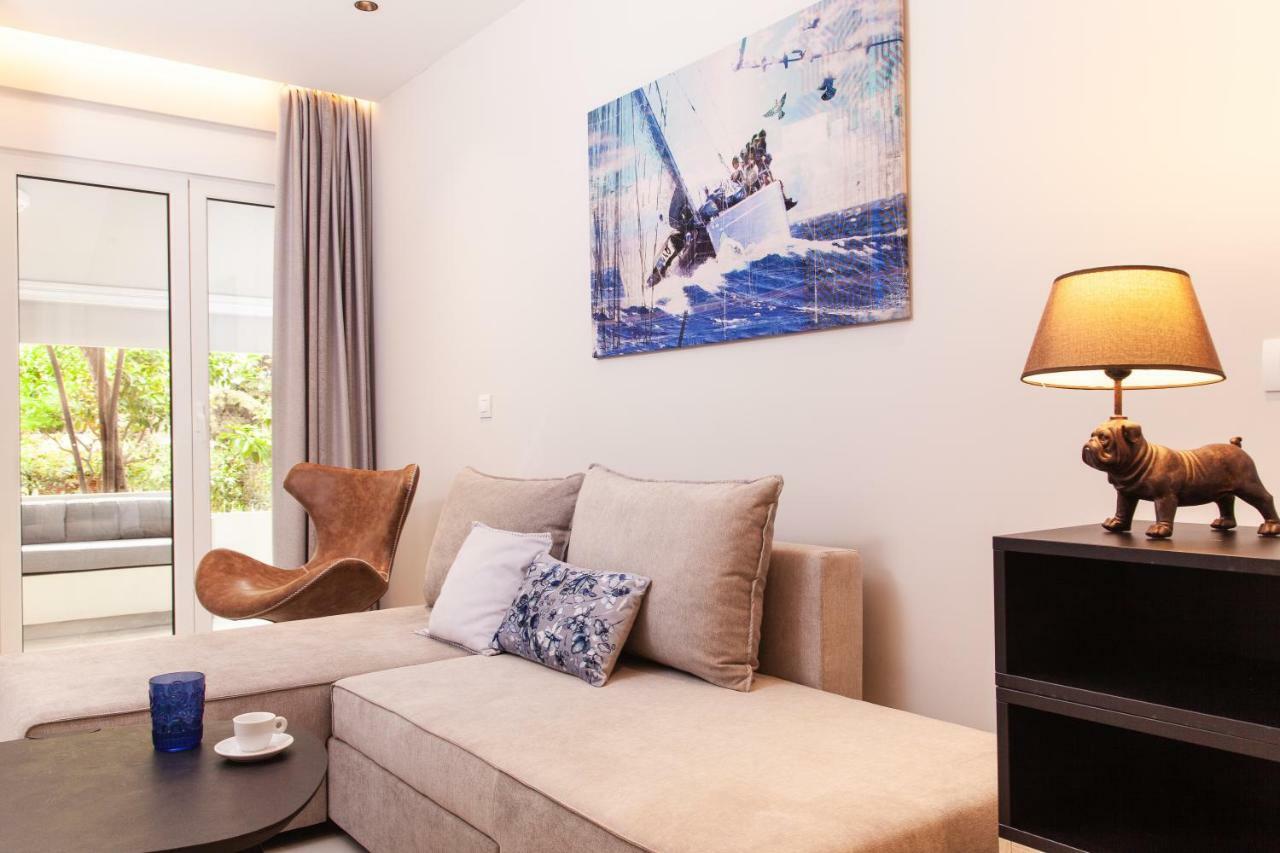 Sweet Suite Flora In Vouliagmeni Атина Екстериор снимка